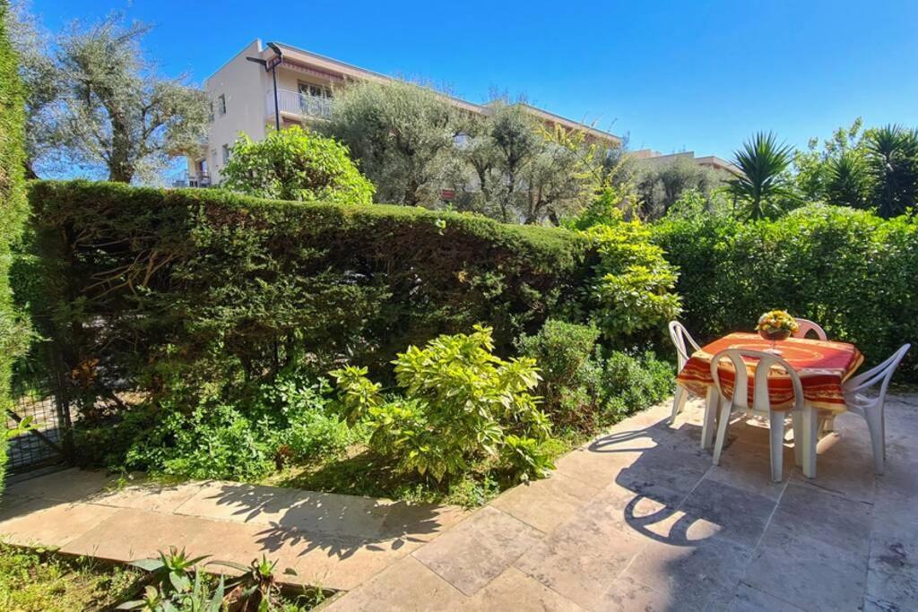 Casalionelantibes 70 Sqm Apartment With Garden And Parking Antibes Exterior foto